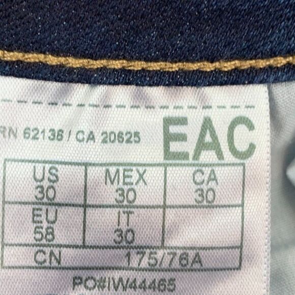 Guess Jeans 30 X 32 Dark Wash Mid Rise Curvy Skinny - Picture 12 of 16